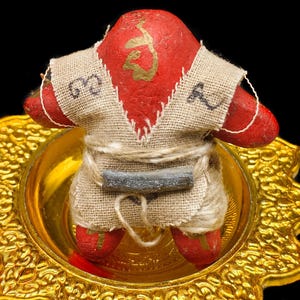 Red Hoon Payon LP Pen Wat Bang Phra Doll Spirit Charm Protect Talisman Thai Buddha Amulet #aa4797