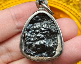 Cased Mysterious Sacred Leklai Stone Power Magic Charm Protect