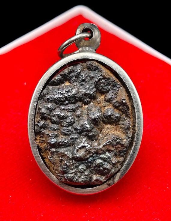 Mysterious Sacred Leklai Stone Magic Charm Protect Talisman Famous