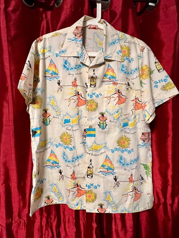 Vintage 1950s Nassau Bahamas Island Graphic Hawaiian Shirt Sz M 