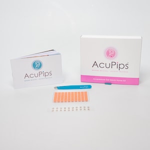 Women 40+ Ohrsamen-Kit - 20 Swarovski Kristalle/Regenbogen & 60 natürliche Ohrsamen, 12 Ohrkarten für 20 Perimenopause/Menopause. Pinzette.