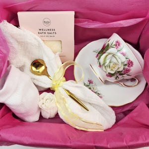 Teacup Spa Gift Box Set Wedding Favor Party Present Idea Collection Bath Item Luxury Relaxation Bridal Shower Bridesmaid Cotton Sock Elegant