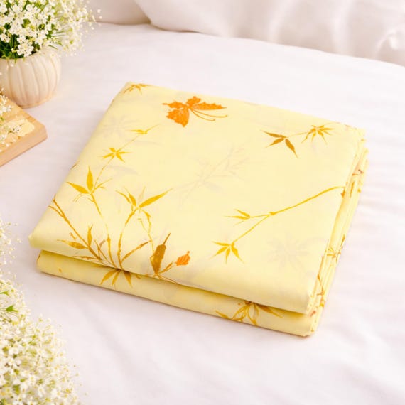 Queen Bettlaken in strahlendem Gelb, Perkal Baumwolle Polyester, Vintage Retro Cottage Core Fabric