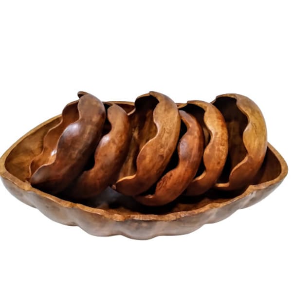 Large wood salad bowl with 6 small bowls, Salad bowl set, scalloped edges, party outdoor entertaining summer serving set