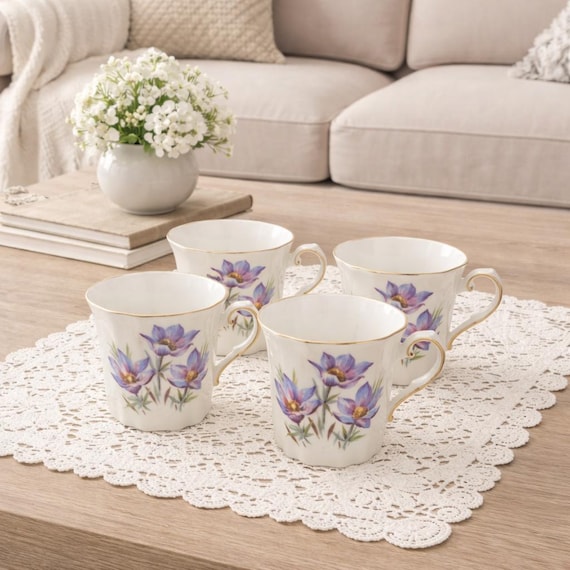 Manitoba Purple Floral tea coffee mugs, Set 4 mugs Royal Grafton Fine Bone China Made in England, vintage mug set