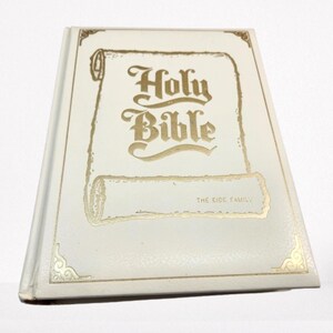 Family Heirloom Bible White Leather Bound King James Version Gold Edge Pages Beautiful Wedding Gift Religious Keepsake Christian Scripture Book Traditional Holy Text Large Format Edition Coffee Table Display Decorative Religious Item