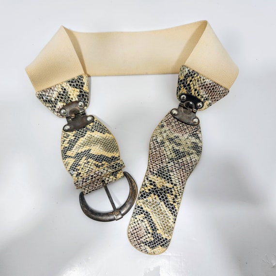 Stretch beige animal print belt wit brass buckle,… - image 6