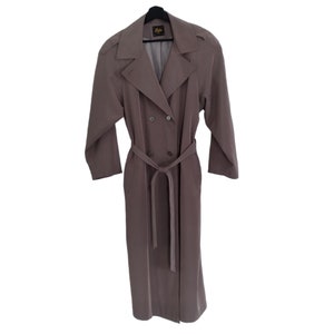 Vintage Luba Paris long trench coat women size 10, dark taupe / tan, back pleats, shoulder tabs, pockets, lined, maxi coat, back length 48"
