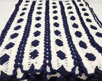 Stunning Navy and white afghan throw blanket with navy fringe, heavy handmade knitted afghan full/queen 72 x 58" sofa throw, outdoor blanket