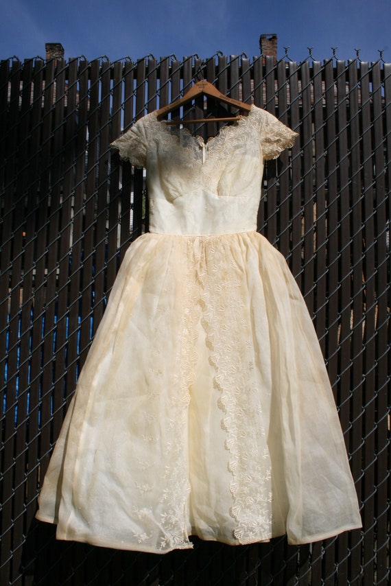 Vintage 1950s Wedding Gown Princess Dress Lace Tu… - image 2