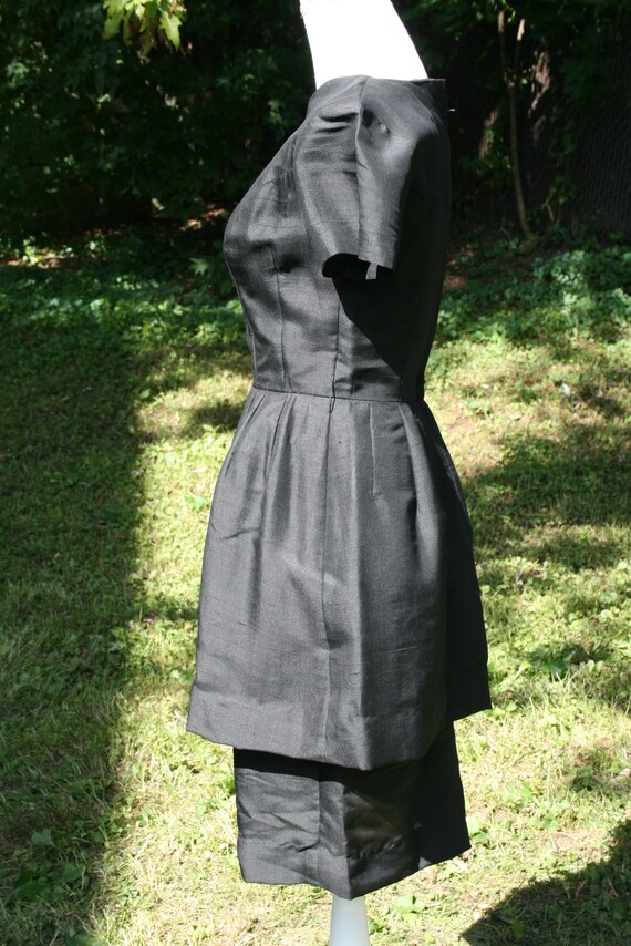 50s Vintage Black Peplum Cocktail Dress - image 4