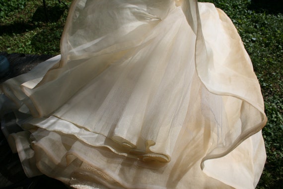 Vintage 1950s Wedding Gown Princess Dress Lace Tu… - image 10