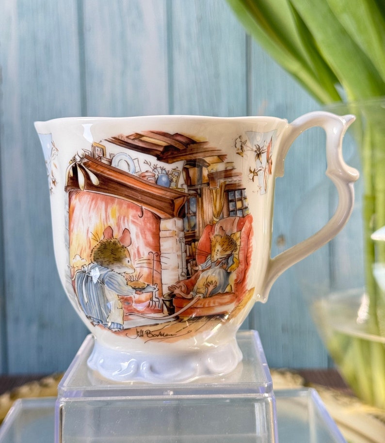 Royal Doulton Brambly Hedge Mug 4 saisons Jill Barklem. image 3