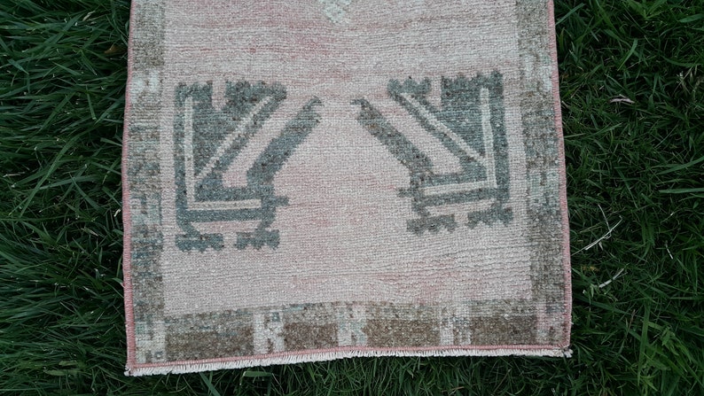 Handknotted Turkish Rug. Handmade Wool Bath Mat Rug Low Pile Yastik Rug Old Antique Oushak Rug Vintage Oushak 3/'6 x 1/'4 Mat Rug