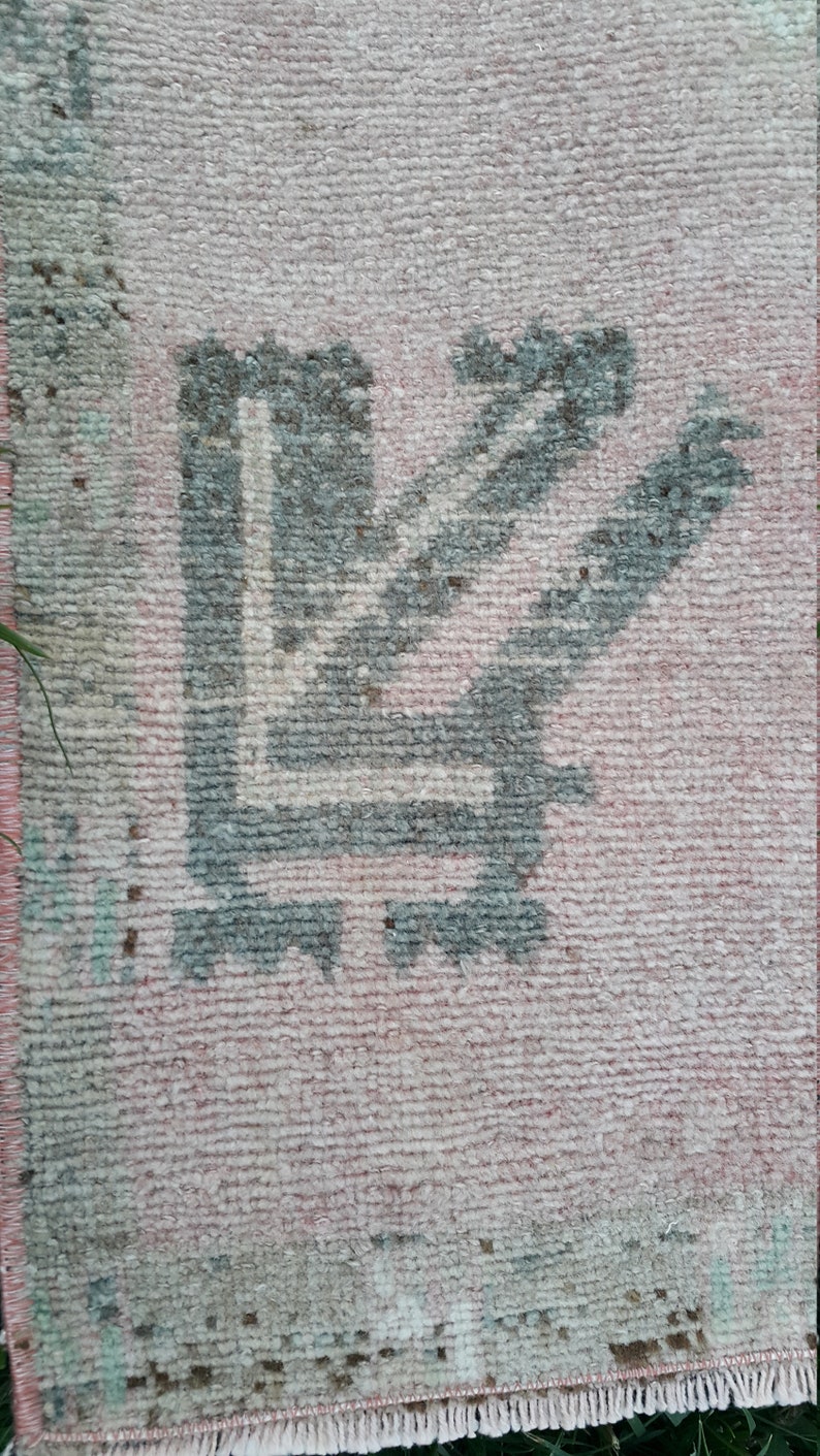 Handknotted Turkish Rug. Handmade Wool Bath Mat Rug Low Pile Yastik Rug Old Antique Oushak Rug Vintage Oushak 3/'6 x 1/'4 Mat Rug