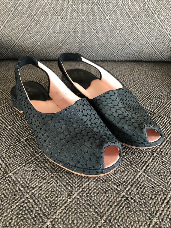 1940s Budoir Slippers Black Jaquard Fashion Stride