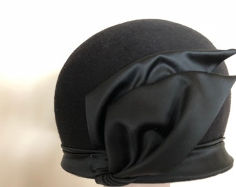 Vintage MCM Cream Black Wool Bucket Wire Roll Brim Ribbon  display picture 2