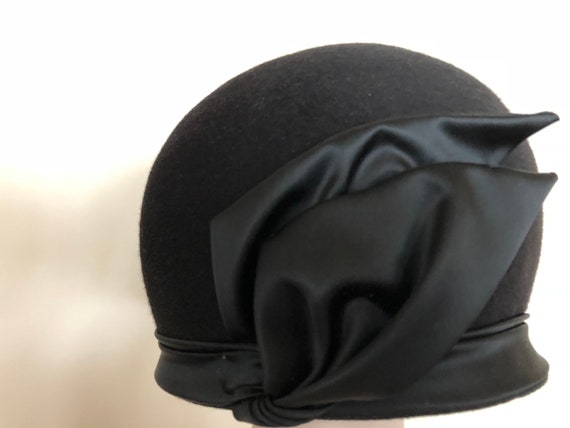 1960s Hat Black Wool Hat with Satin Ribbon - image 1