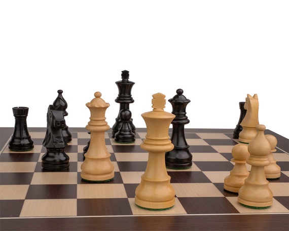 English & Scottish Theme Chess Set with Classic Walnut & Maple Chess Board