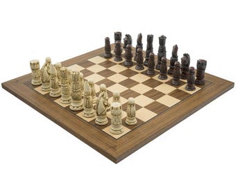 The Berkeley Chess Victorian Russet and Walnut Chess Set