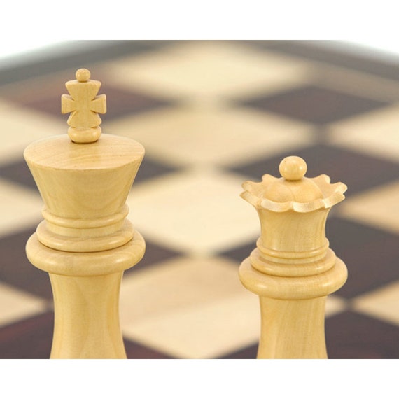 The Old English Elite Staunton Chess Pieces in Ebony 4 Inches
