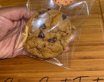 Gooey Vegan Chocolate Chip Cookie