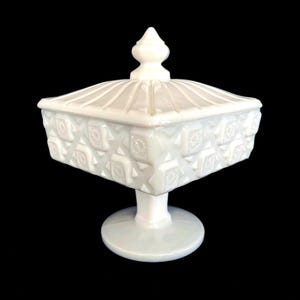 Vintage Westmoreland Old Quilt Pattern Footed Square Milk Glass Dish c1940s