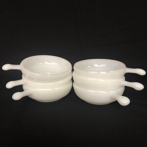 Set von 6 Vintage GLASBAKE 11 Unzen Ofen- und Mikrowellenfest behandelte Gerichte - Milchglasschüssel-Set - Suppen-Chili-Müslischalen