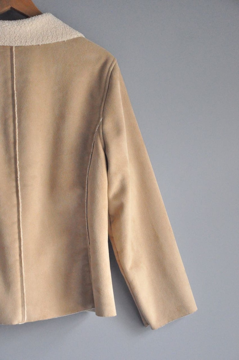 vintage lightweight button up LL Bean coat 1990s clothing clothes comfortable comfy outerwear 90s tan jacket classic spring fall fashion