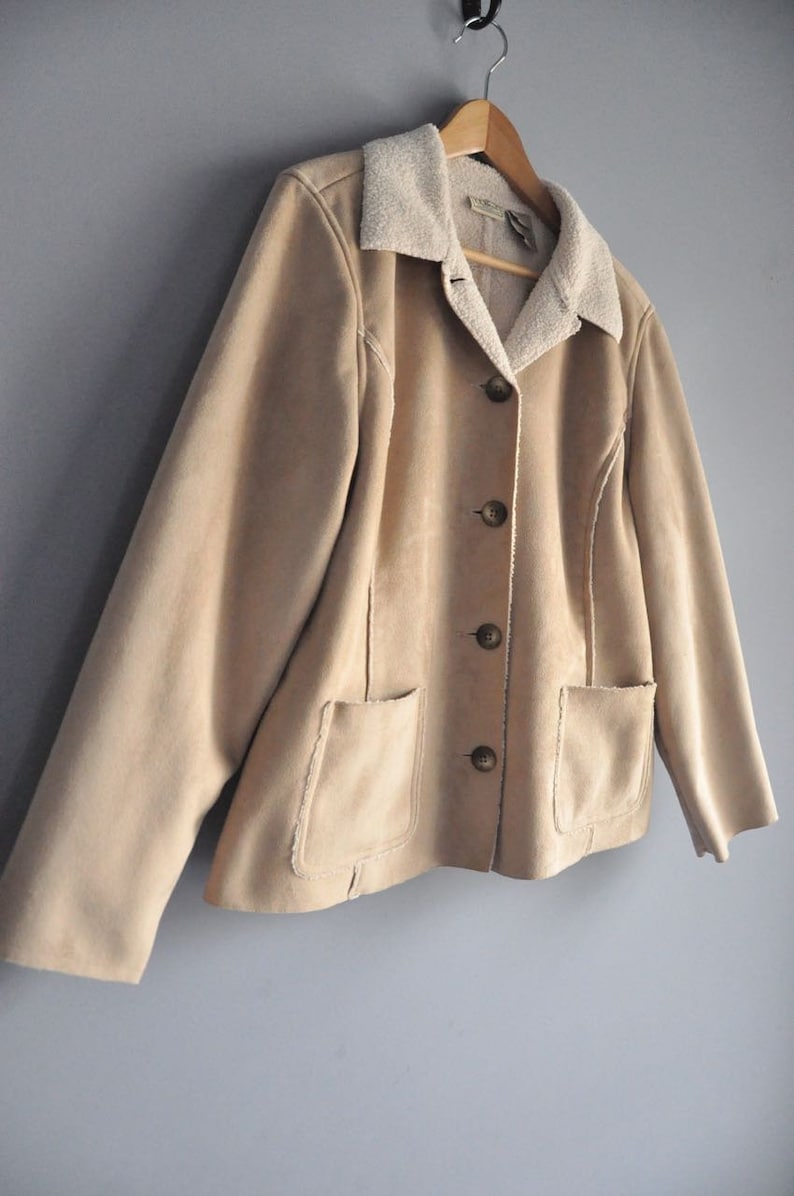 vintage lightweight button up LL Bean coat 1990s clothing clothes comfortable comfy outerwear 90s tan jacket classic spring fall fashion