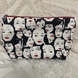 Large zipper pouch
