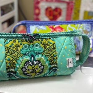 Bolsa Sewing Notions (bolsa costurada) com tecidos Tula Pink