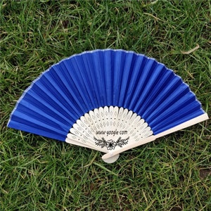 Personalized Custom Engraved Wooden Cloth Fans Wedding Party Favors Gifts Guests Bulk Fabric Fans Music Concert Show Gifts Folding Hand Fans