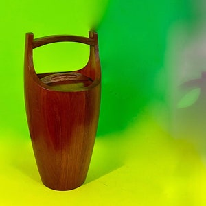 Jens Quistgaard Exceptionally Fine 19 in Tall Earliest Signed Jens Quistaard Best Example Teak Ice Bucket for Dansk