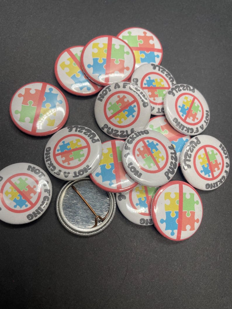 Not A Puzzle Autism Autistic ADHD ADD Asperger's Pins Badges Buttons Mental Health Neurodivergent immagine 1