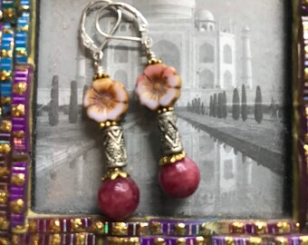 Lovely Pink Picasso Daisy and Quartzite earrings. Beaded earrings