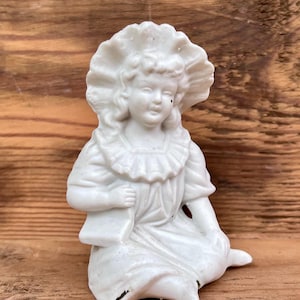 Figurina antica in bisquit
