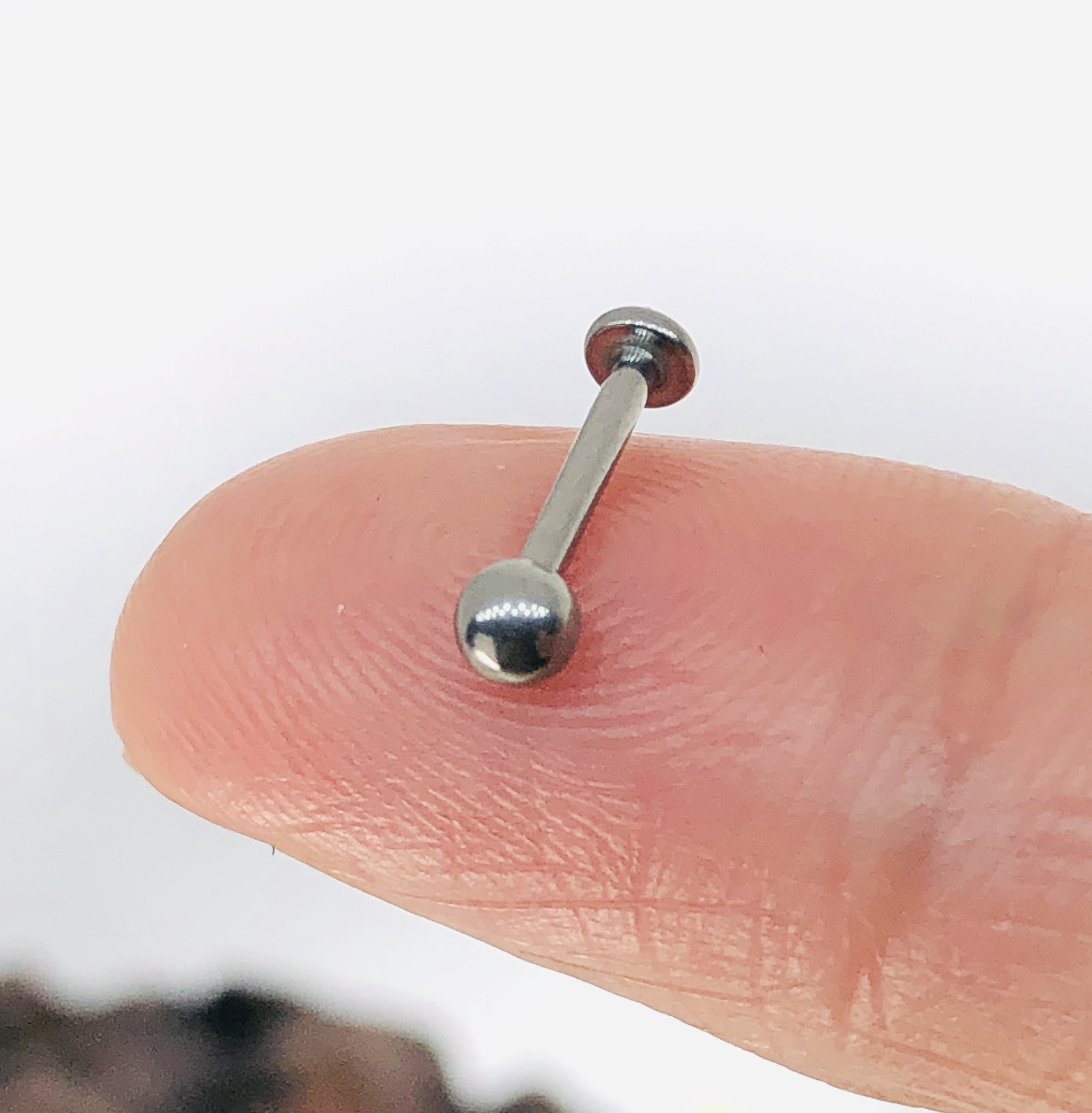 1.2 mm labret stud deals