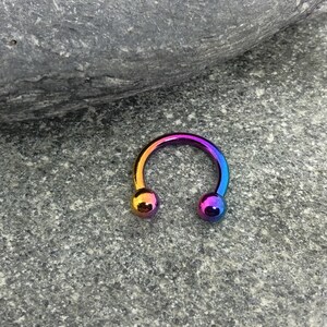 16 Gauge Circular Barbell Grün - 316L Chirurgenstahl Septum Piercing Mit Kegel