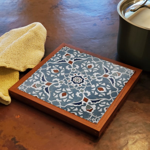 Handcrafted Wood and Ceramic Tile Trivet – Classic Country
