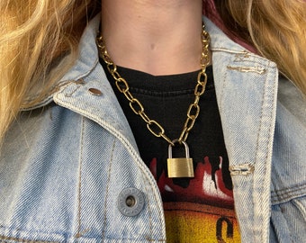 Y2K Padlock Necklace Chain . 90s Style Woman Thin Lock Chain Girlfriend Gift Idea 2000s Thin Golden Chain Rave Neck Chain One Size
