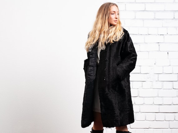 Vintage Luxurious Fur Coat . 60s Women Oversize L… - image 1