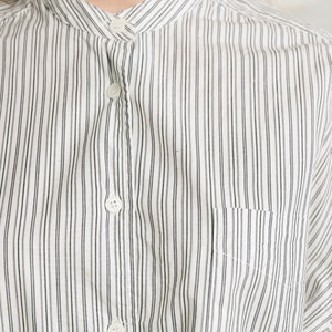 Women's Oversized Band Collar Shirt . Lightweight Long Sleeved Summer Shirt Striped Shirt 90s Blouse Casual Boyfriend Shirt . size Large image 3