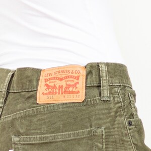 LEVIS 511 Pantalones de pana pantalones de cordón verde levis | Etsy España