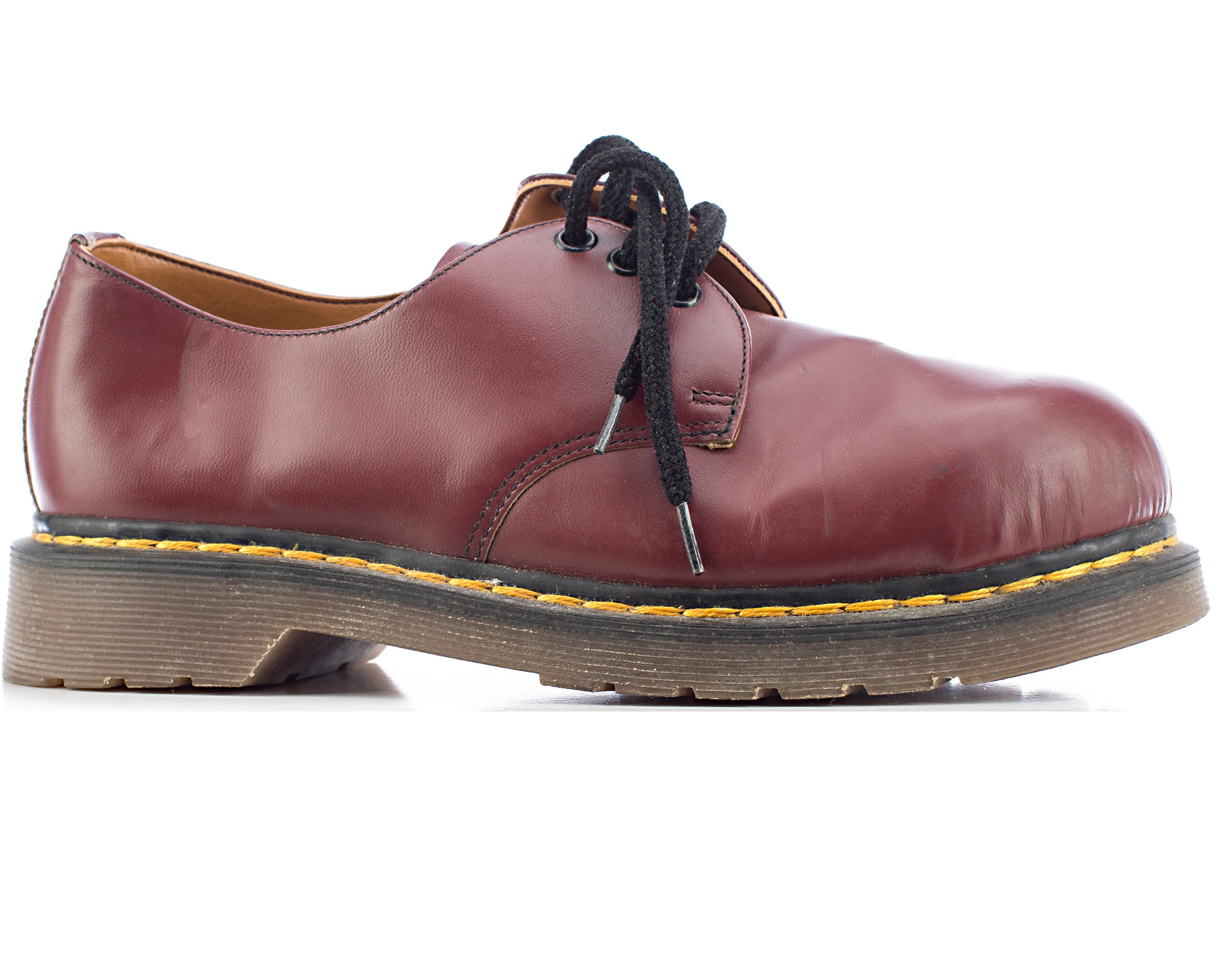 Dr martens 1925 cherry red deals