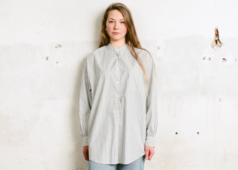 Women's Oversized Band Collar Shirt . Lightweight Long Sleeved Summer Shirt Striped Shirt 90s Blouse Casual Boyfriend Shirt . size Large image 2