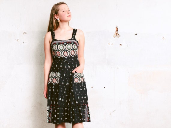 patterned pinafore dress