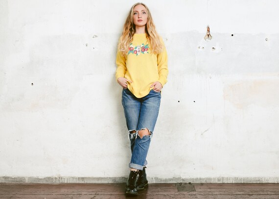 Vintage 80s Yellow Sweater . Knit Sweater Jumper C