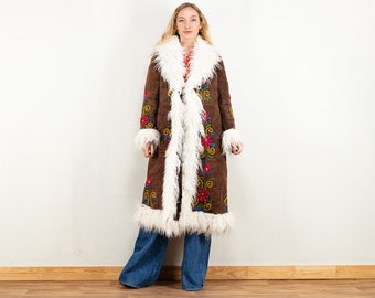 Manteau afghan style vintage en peau de mouton shearling sherpa penny lane presque célèbre boho hippie psychédélique swinging londres broderie taille moyenne