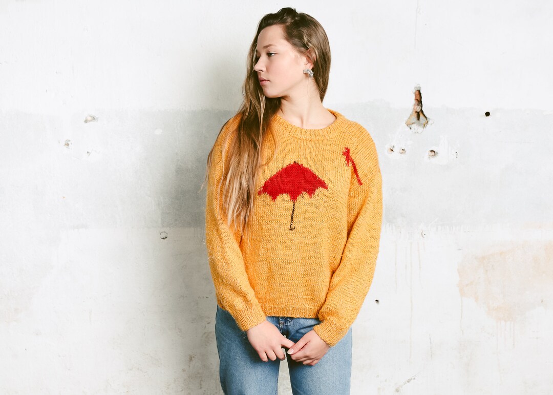 Vintage Cute Jumper . Umbrella Print 